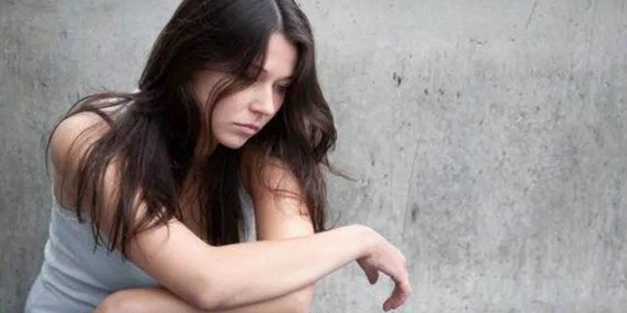 Self-Harm: अगर आप भी खुद को चोट पहुंचाते हैं तो एक्सपर्ट की ये सलाह जरूर पढ़ें